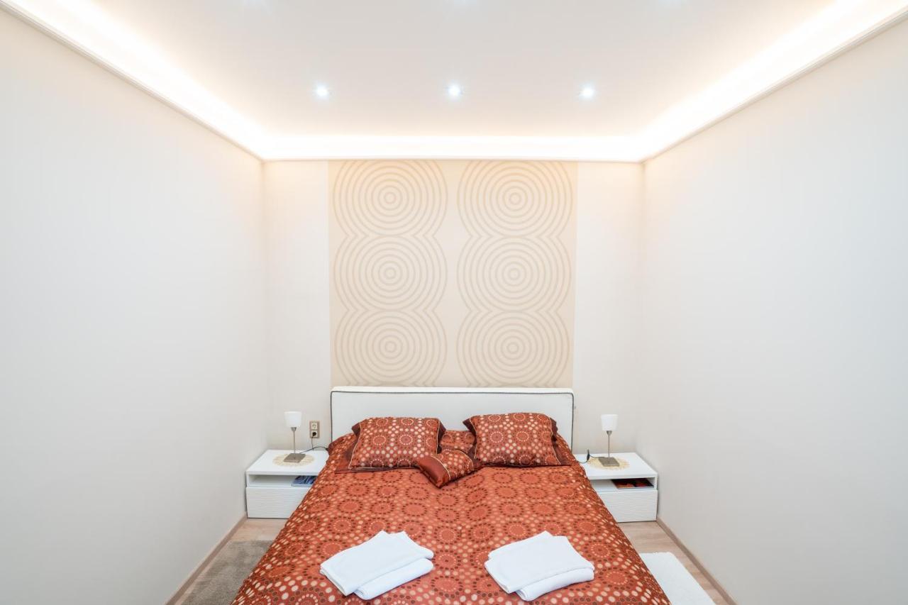 Modern, Quiet & Cozy Apartment In The Middle Of Downtown Near Danube At Fashion Street Budapest Eksteriør billede