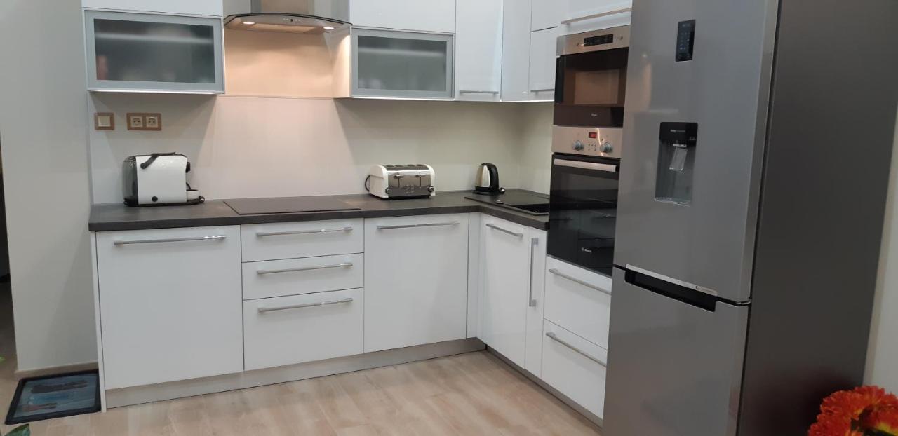 Modern, Quiet & Cozy Apartment In The Middle Of Downtown Near Danube At Fashion Street Budapest Eksteriør billede