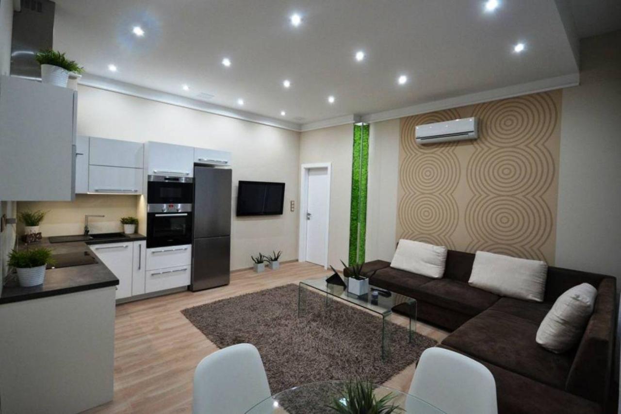 Modern, Quiet & Cozy Apartment In The Middle Of Downtown Near Danube At Fashion Street Budapest Eksteriør billede