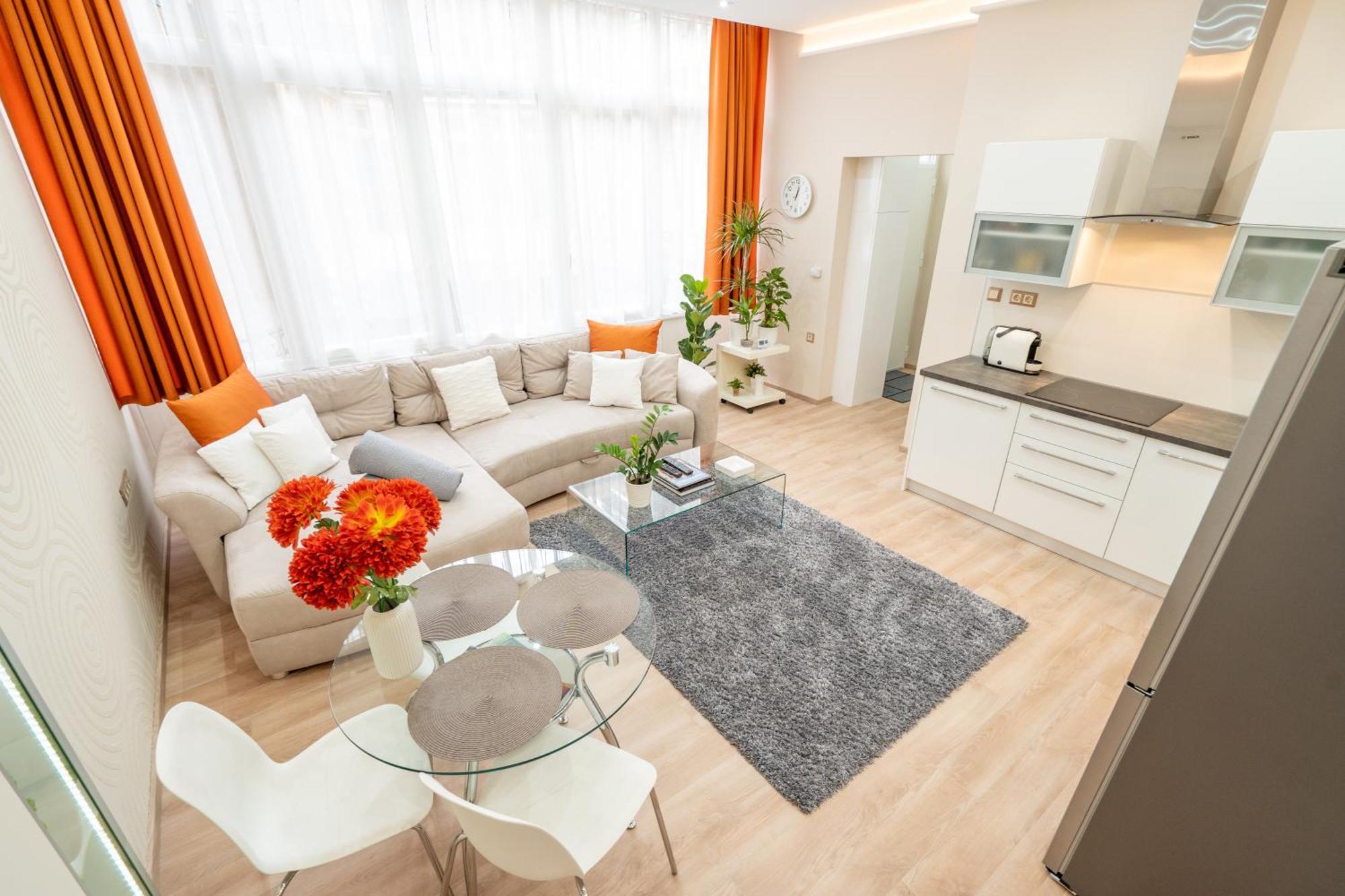Modern, Quiet & Cozy Apartment In The Middle Of Downtown Near Danube At Fashion Street Budapest Eksteriør billede