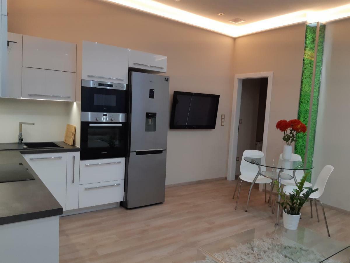 Modern, Quiet & Cozy Apartment In The Middle Of Downtown Near Danube At Fashion Street Budapest Eksteriør billede